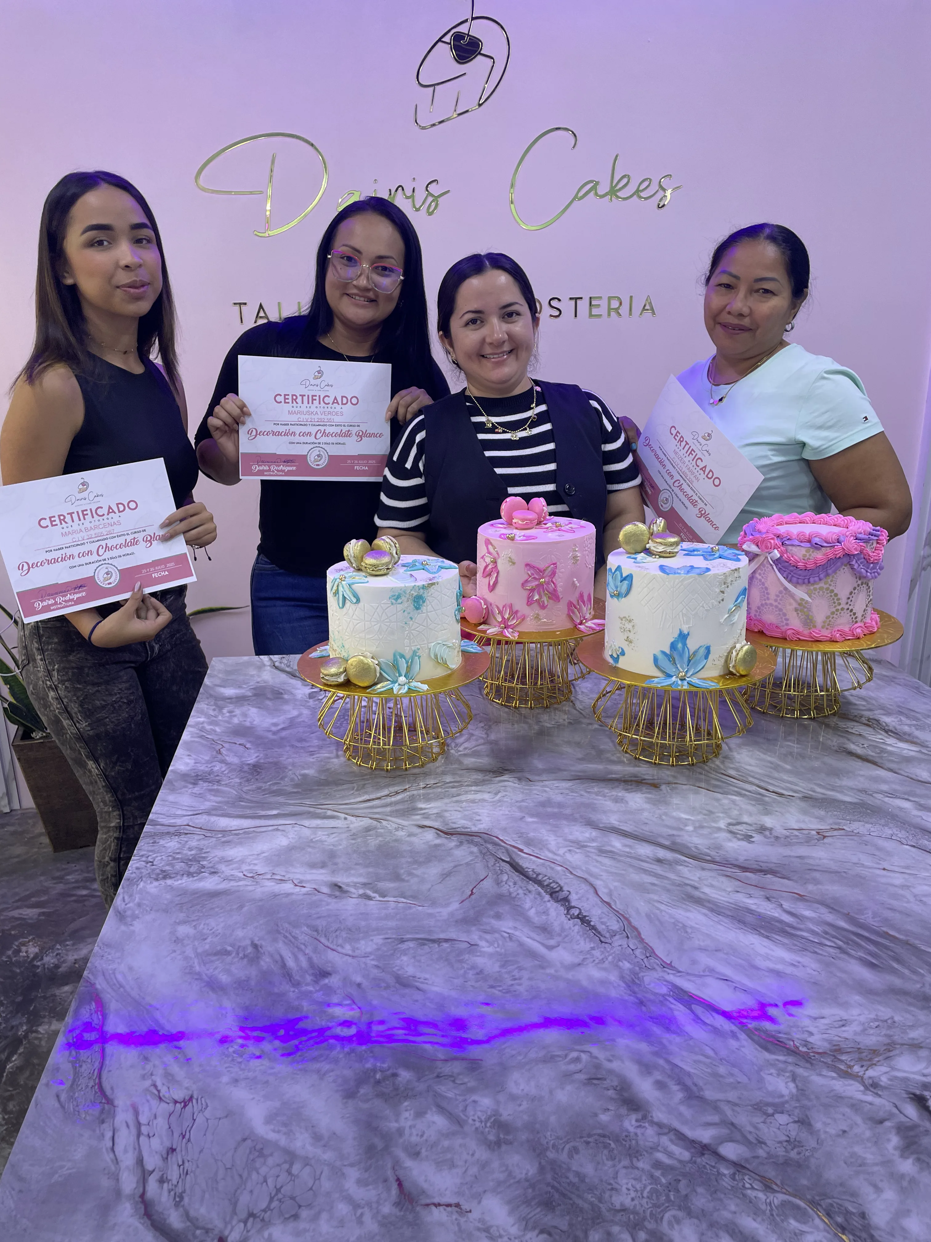 Foto del taller «Master Class Chocolate Blanco: temple y piezas decorativas»